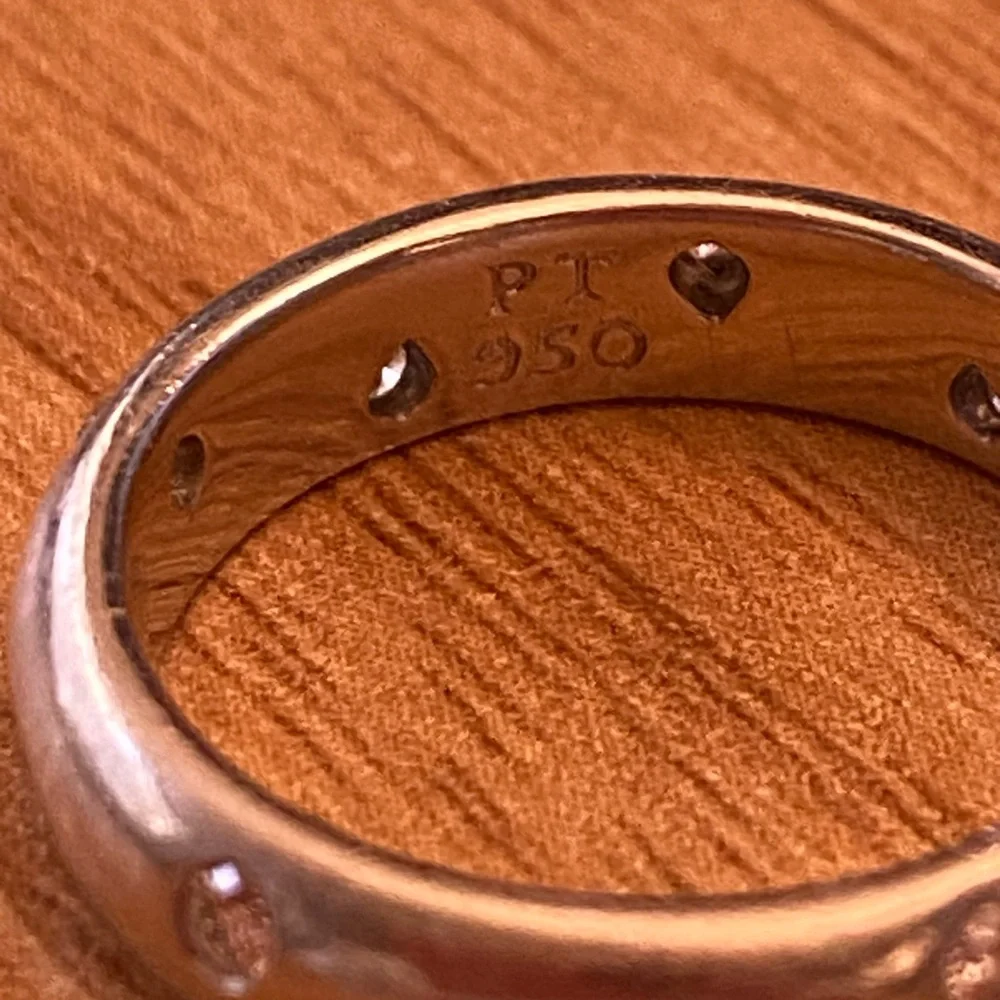 Tiffany & Co. platinum etoille diamond ring - Picture 3 of 11